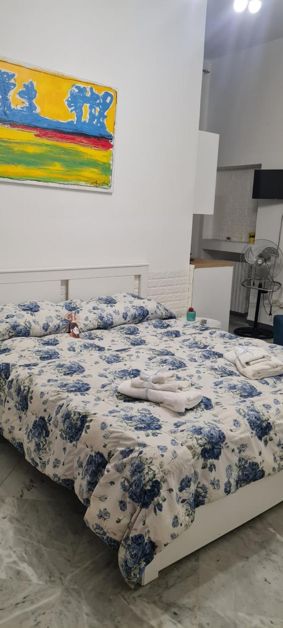 Le Ginestre In Centro Bed & Breakfast Салерно Екстериор снимка
